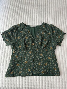 Madewell Dark Green Floral Button-Front V-Neck Blouse